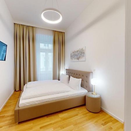 Alon Homes Vienna - Premium City Center Apartments Экстерьер фото