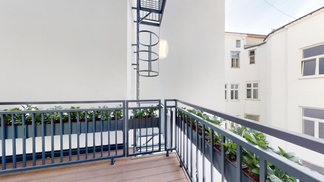 Alon Homes Vienna - Premium City Center Apartments Экстерьер фото
