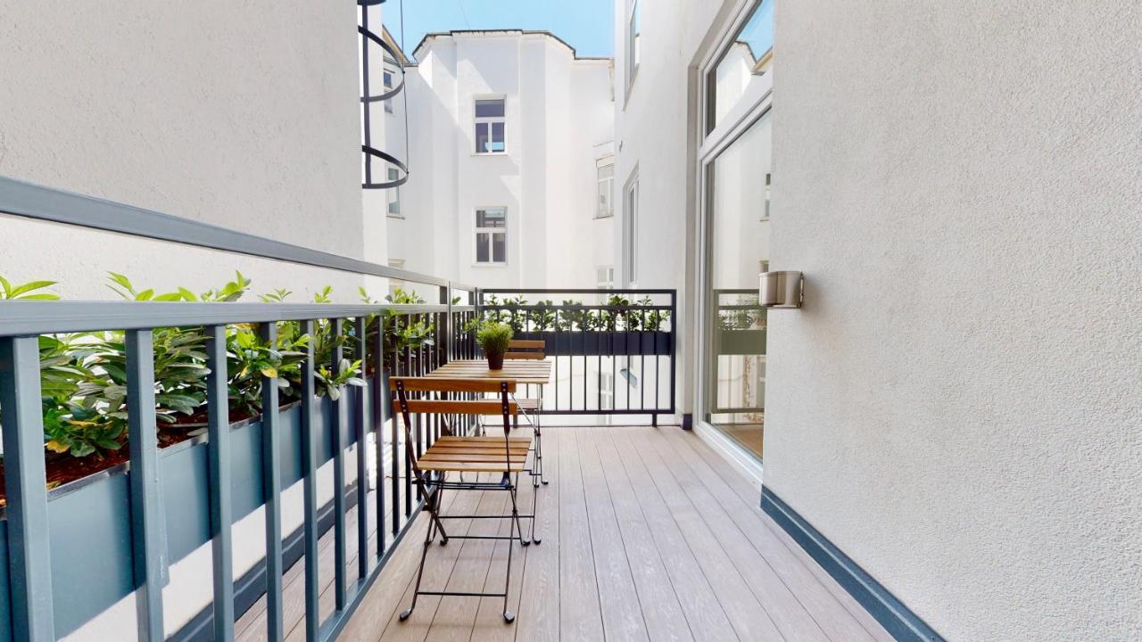 Alon Homes Vienna - Premium City Center Apartments Экстерьер фото